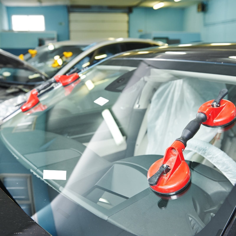 The image presents Toyota Camry Windscreen Replacement